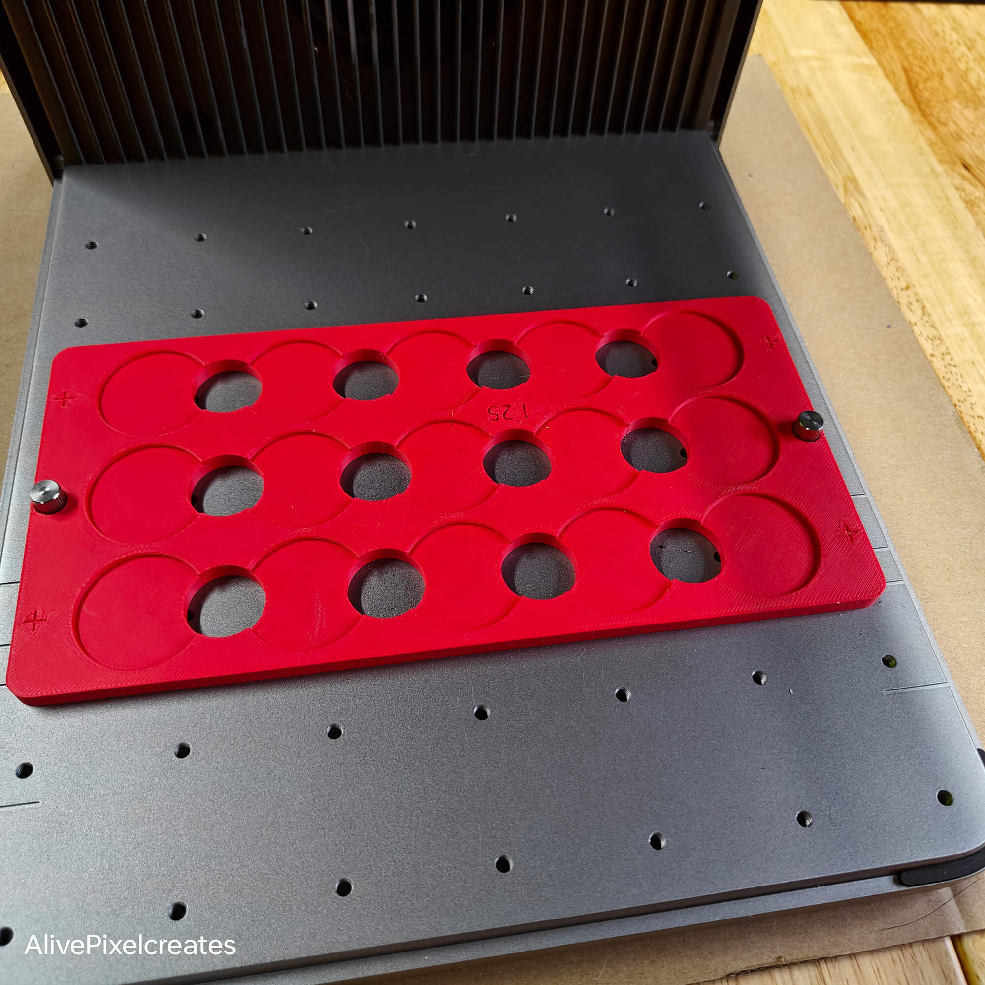 1.25 inch Metal Tag Fixture XL