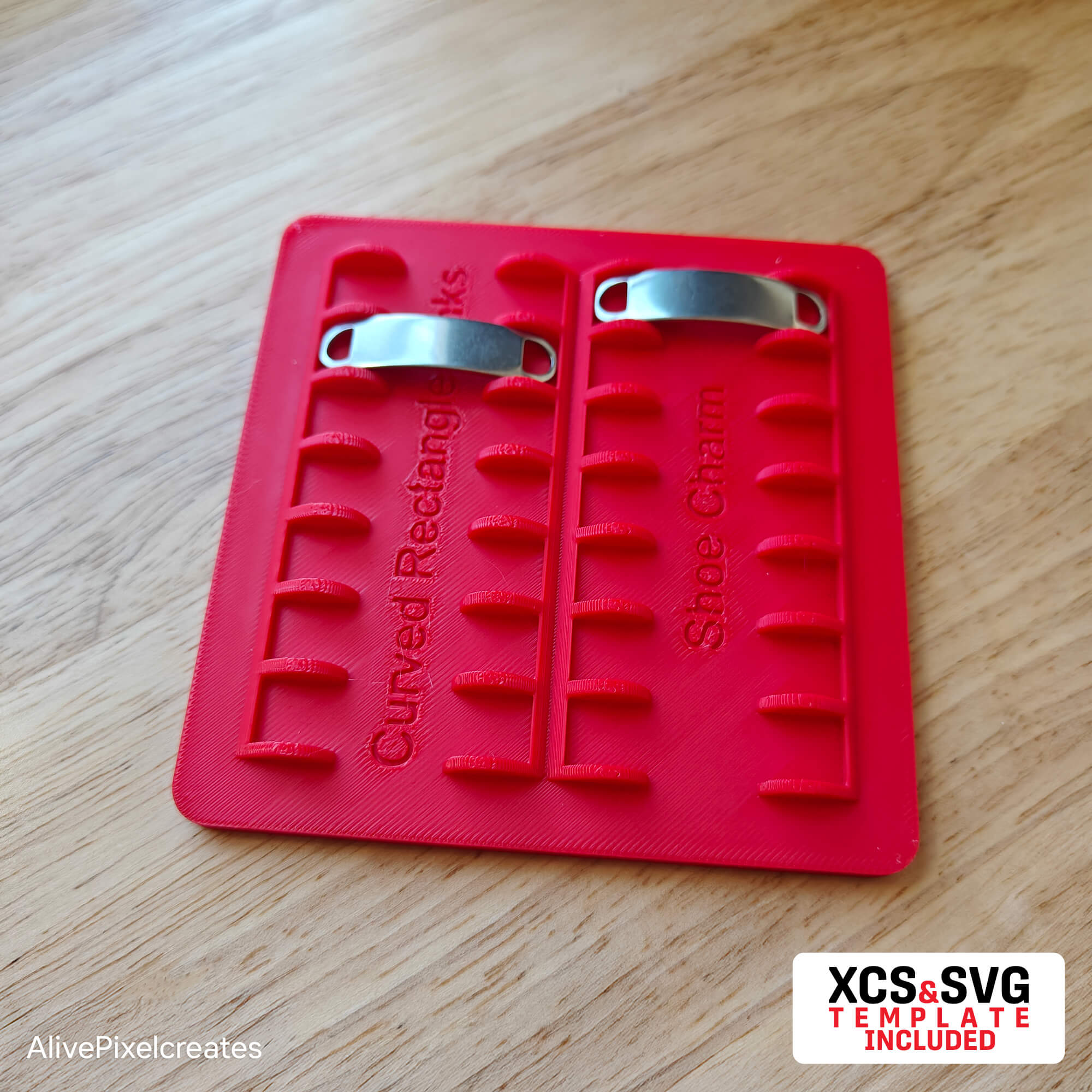 Curved Rectangle Link Charm Fixture